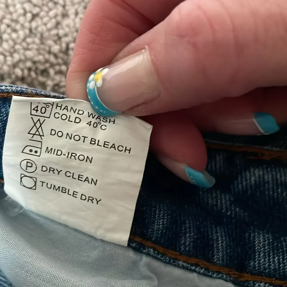 Princess Polly Button Fly Straight Leg Jeans Size 6​​​